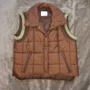 *SOLD* Vintage Puffer Vest Brown Tan Beige Neutral 1970s